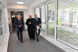 dsc_917310.jpg-Otwarcie Pawilonu nr 5 w Miejskim Centrum Opieki dla Osób Starszych