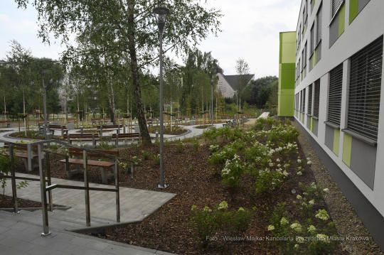 dsc_919718.jpg-Otwarcie Pawilonu nr 5 w Miejskim Centrum Opieki dla Osób Starszych