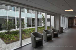 dsc_920019.jpg-Otwarcie Pawilonu nr 5 w Miejskim Centrum Opieki dla Osób Starszych