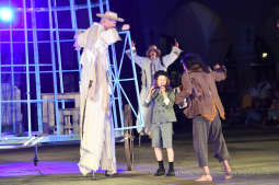 dsc_9576 copy10.jpg-FestiwalTeatrów Ulicznych