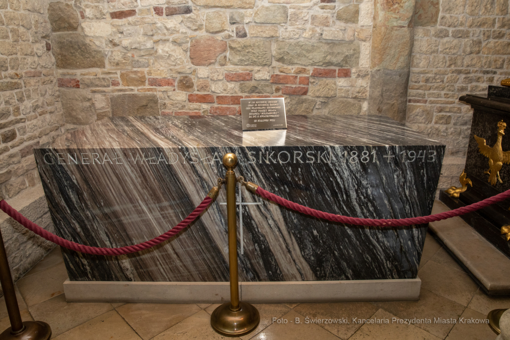 bs_190707_4545.jpg-Sikorski,rocznica  Autor: B. Świerzowski