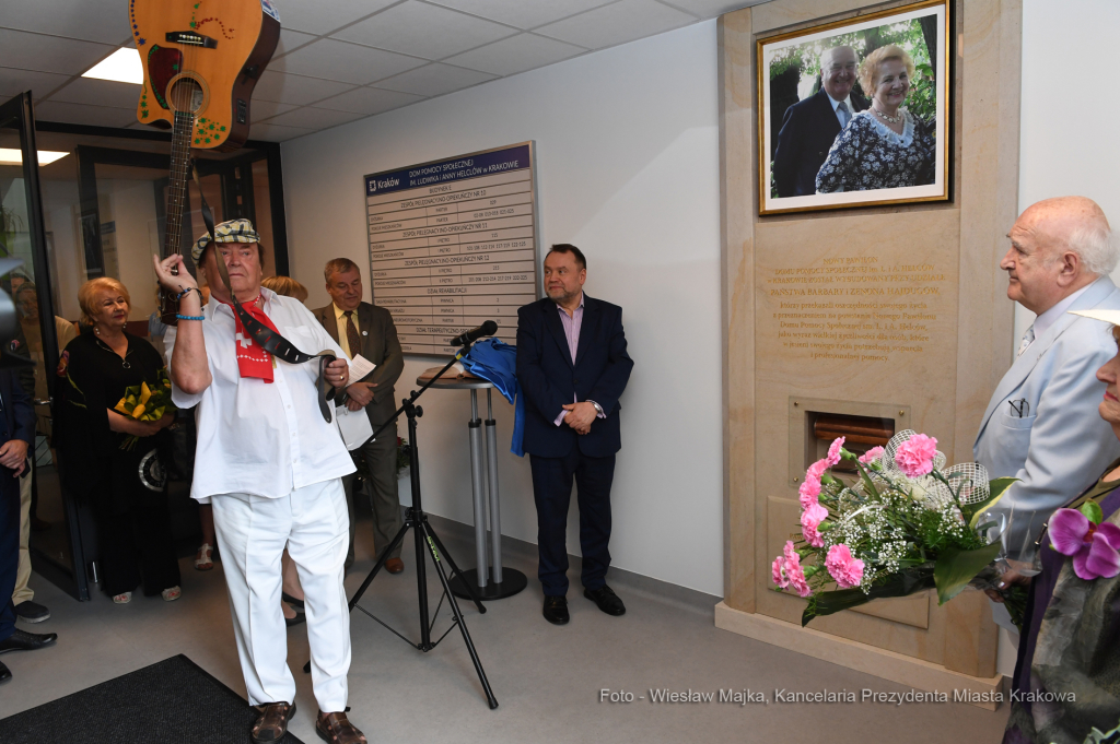 dsc_9939 copy04.jpg-Hajdugów, DPS. ul. Helclów  Autor: W. Majka