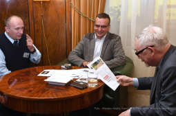 dsc_0376 copy05.jpg-MPK