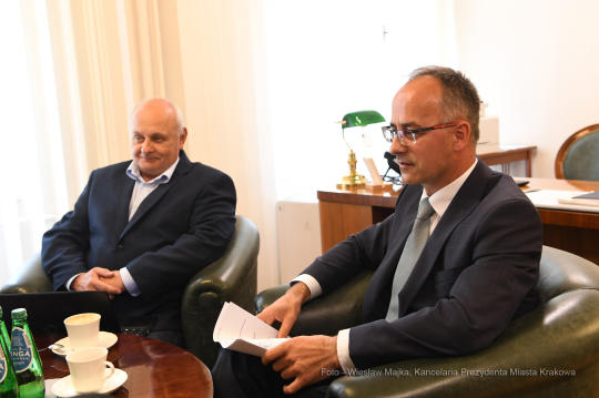 dsc_1064 copy02.jpg-Dystrykt Minhang