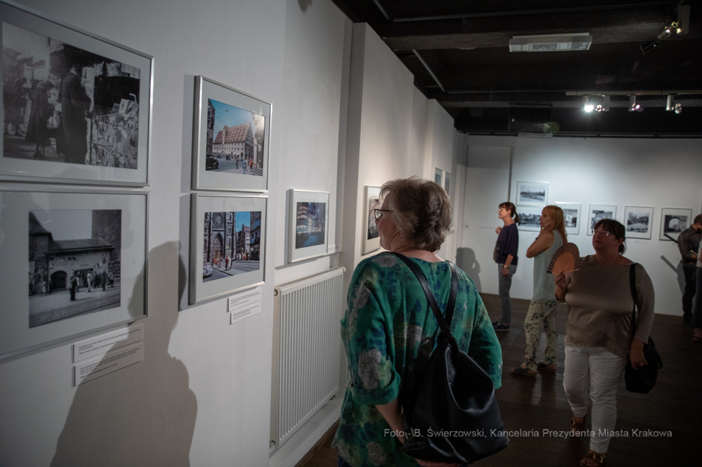 bs-lipca 26, 2019-img_8037.jpg-Norymberga,Wystawa,Kraków  Autor: B. Świerzowski
