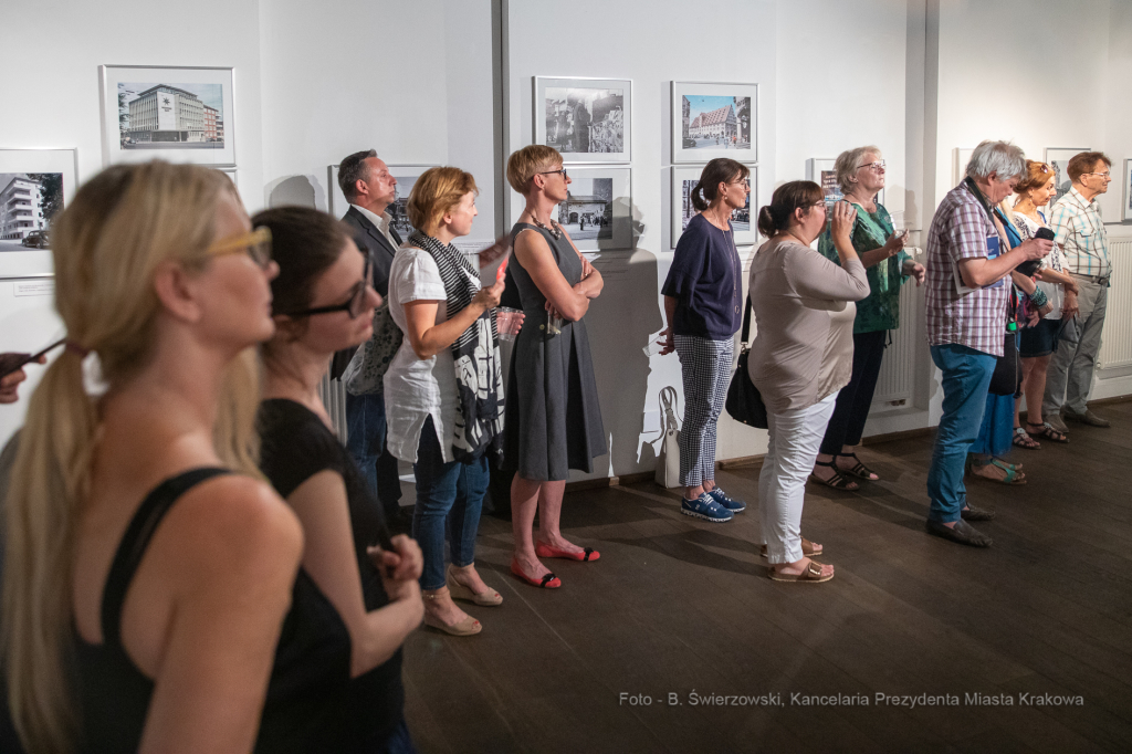 bs-lipca 26, 2019-img_8133.jpg-Norymberga,Wystawa,Kraków  Autor: B. Świerzowski