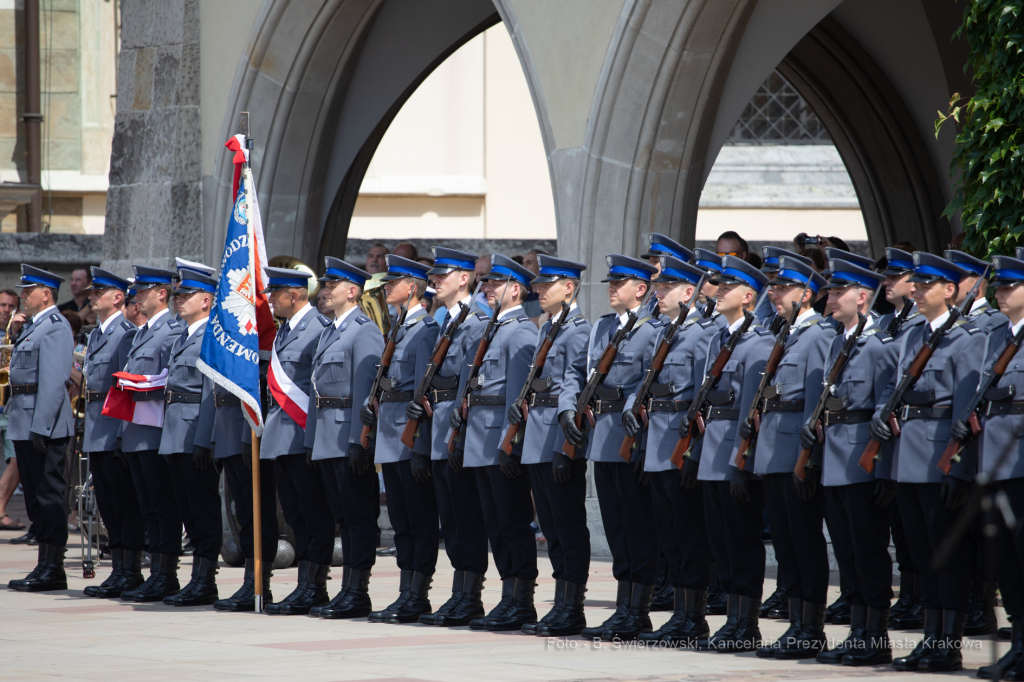 bs_190728_8453.jpg-Święto Policji,Majchrowski,Nagroda  Autor: B. Świerzowski