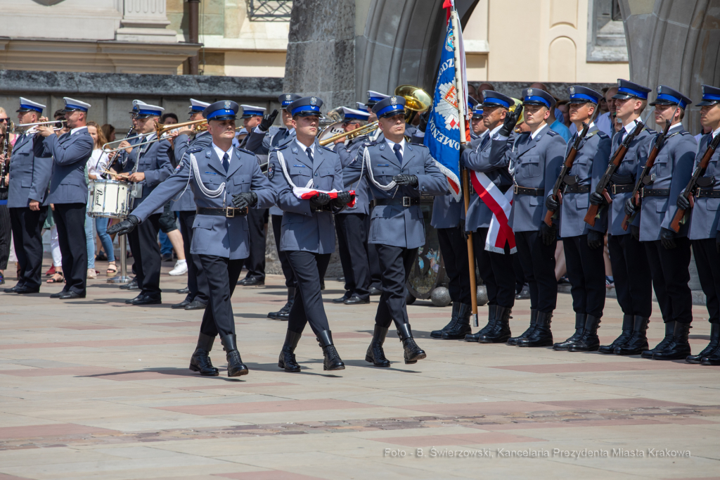 bs_190728_8508.jpg-Święto Policji,Majchrowski,Nagroda  Autor: B. Świerzowski