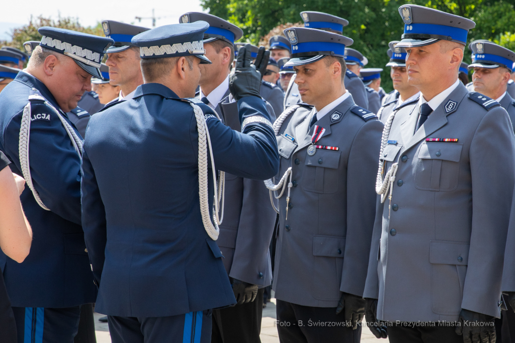 bs_190728_8656.jpg-Święto Policji,Majchrowski,Nagroda  Autor: B. Świerzowski