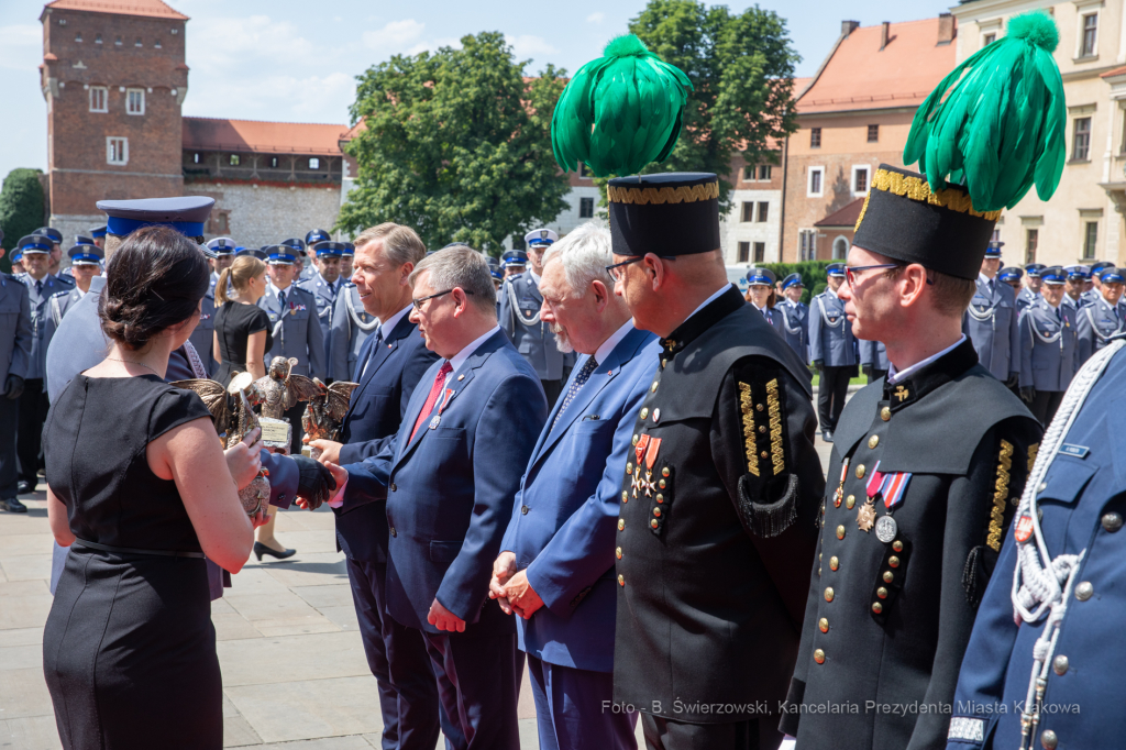 bs_190728_8820.jpg-Święto Policji,Majchrowski,Nagroda  Autor: B. Świerzowski