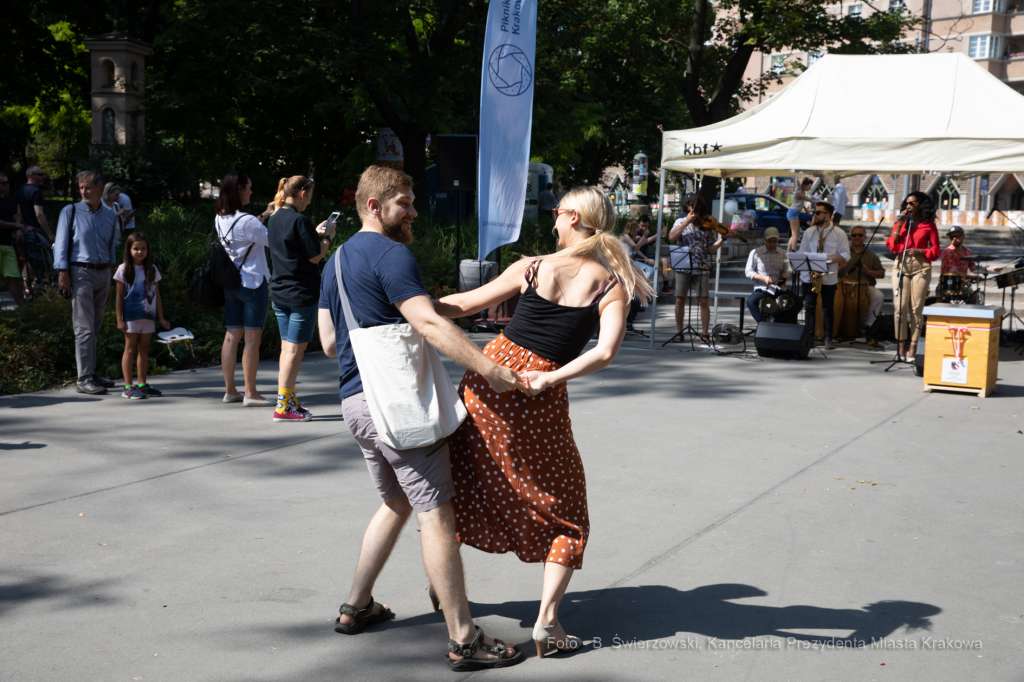 bs_190728_9054.jpg-piknik krakowski,Norymberga,potańcówka  Autor: B. Świerzowski