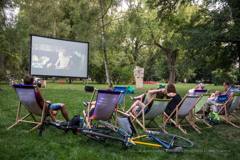 bs_190728_3654.jpg-Film,Park Krakowski,Pokaz  Autor: B. Świerzowski