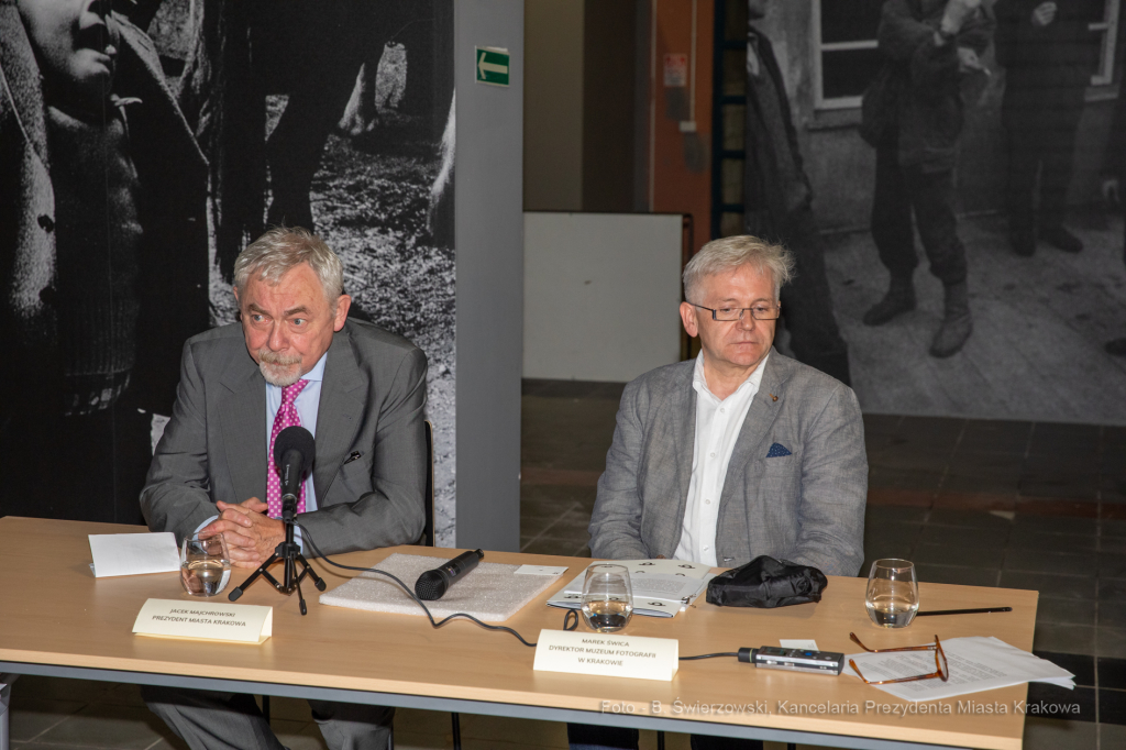 bs_190730_9545.jpg-Muzeum Historii Fotografii,Majchrowski,Świca  Autor: B. Świerzowski