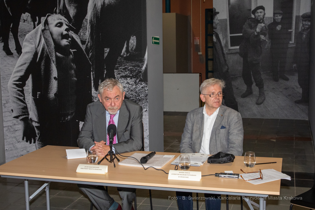 bs_190730_9547.jpg-Muzeum Historii Fotografii,Majchrowski,Świca  Autor: B. Świerzowski