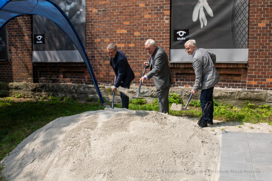 bs_190730_9606.jpg-Muzeum Historii Fotografii,Majchrowski,Świca