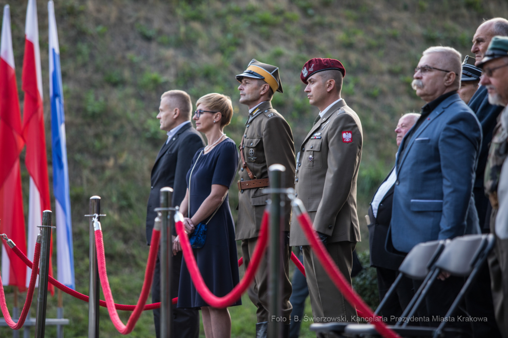 bs_190804_5401.jpg-Capstrzyk,Kopiec Piłsudskiego,Frankiewicz  Autor: B. Świerzowski