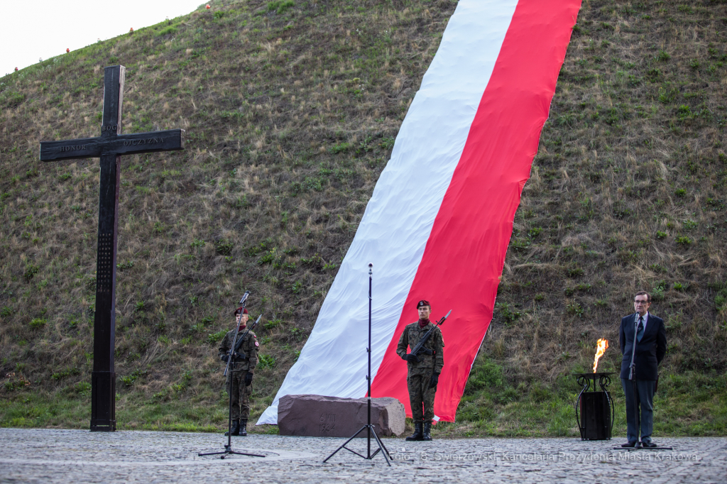 bs_190804_5408.jpg-Capstrzyk,Kopiec Piłsudskiego,Frankiewicz  Autor: B. Świerzowski