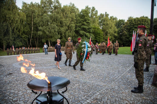 bs_190804_5469.jpg-Capstrzyk,Kopiec Piłsudskiego,Frankiewicz