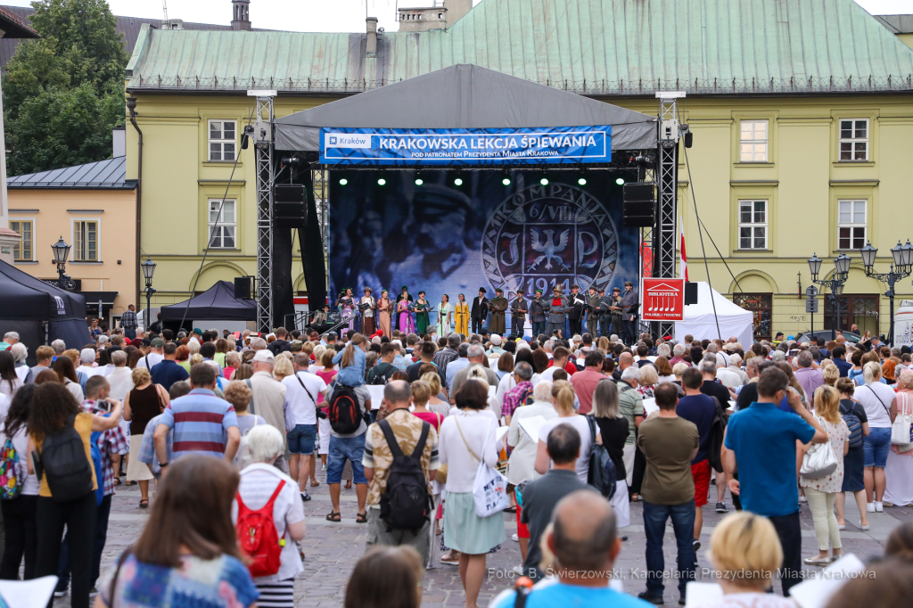bs_190805_2643.jpg-Lekcja Śpiewania,Domański,Mały Rynek  Autor: B. Świerzowski