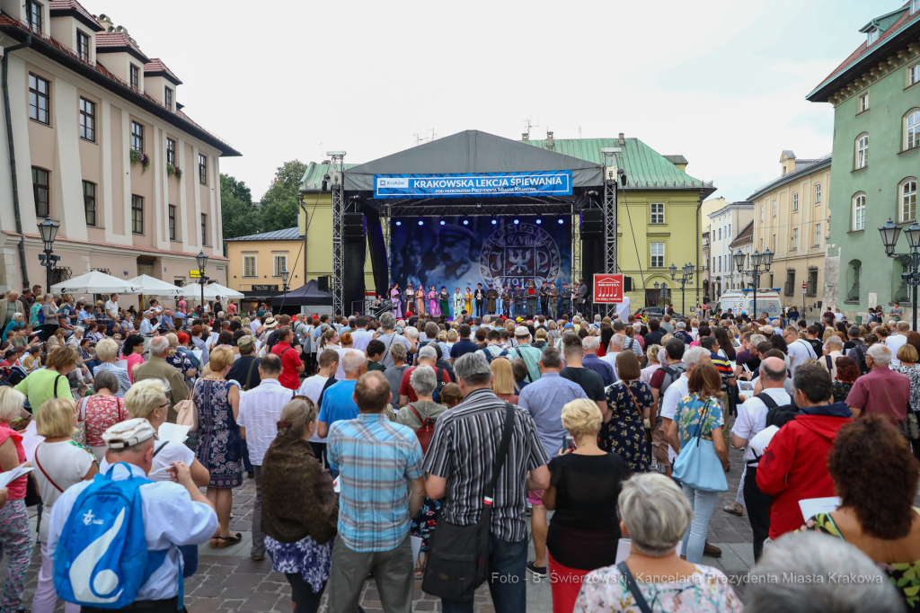 bs_190805_2660.jpg-Lekcja Śpiewania,Domański,Mały Rynek  Autor: B. Świerzowski