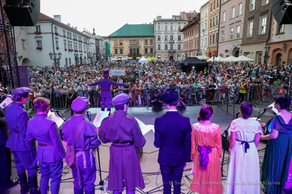 bs_190805_2874.jpg-Lekcja Śpiewania,Domański,Mały Rynek  Autor: B. Świerzowski