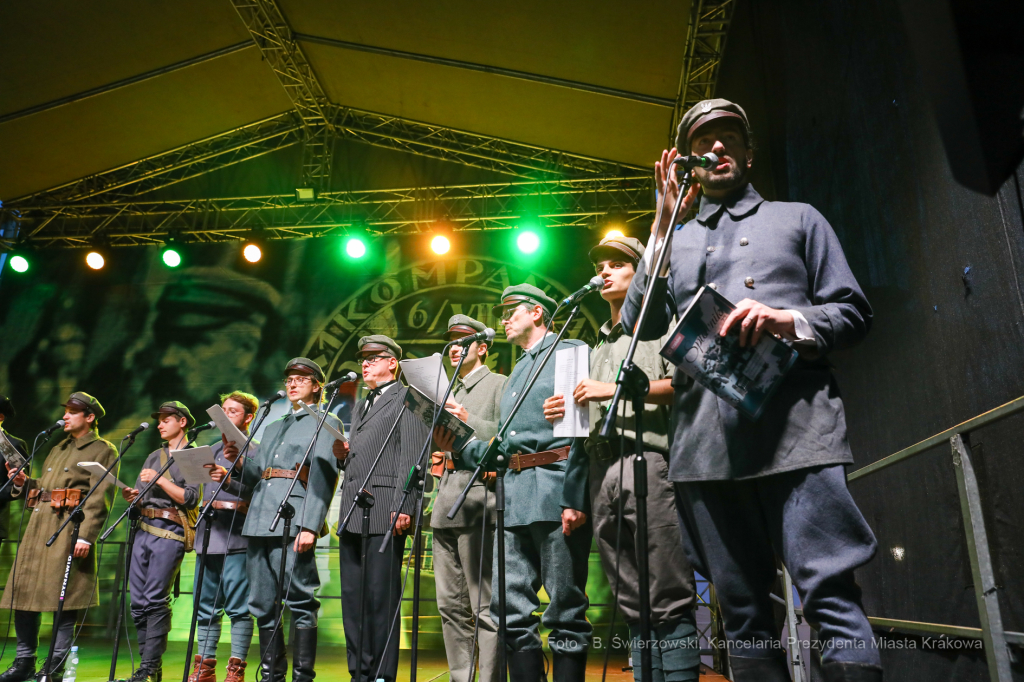 bs_190805_3071.jpg-Lekcja Śpiewania,Domański,Mały Rynek  Autor: B. Świerzowski