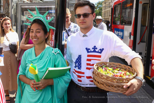 bs_190809_4193.jpg-USA,konsul,Urodziny,Tramwaj