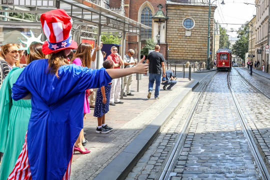 bs_190809_4211.jpg-USA,konsul,Urodziny,Tramwaj