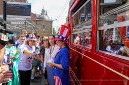 bs_190809_4234.jpg-USA,konsul,Urodziny,Tramwaj