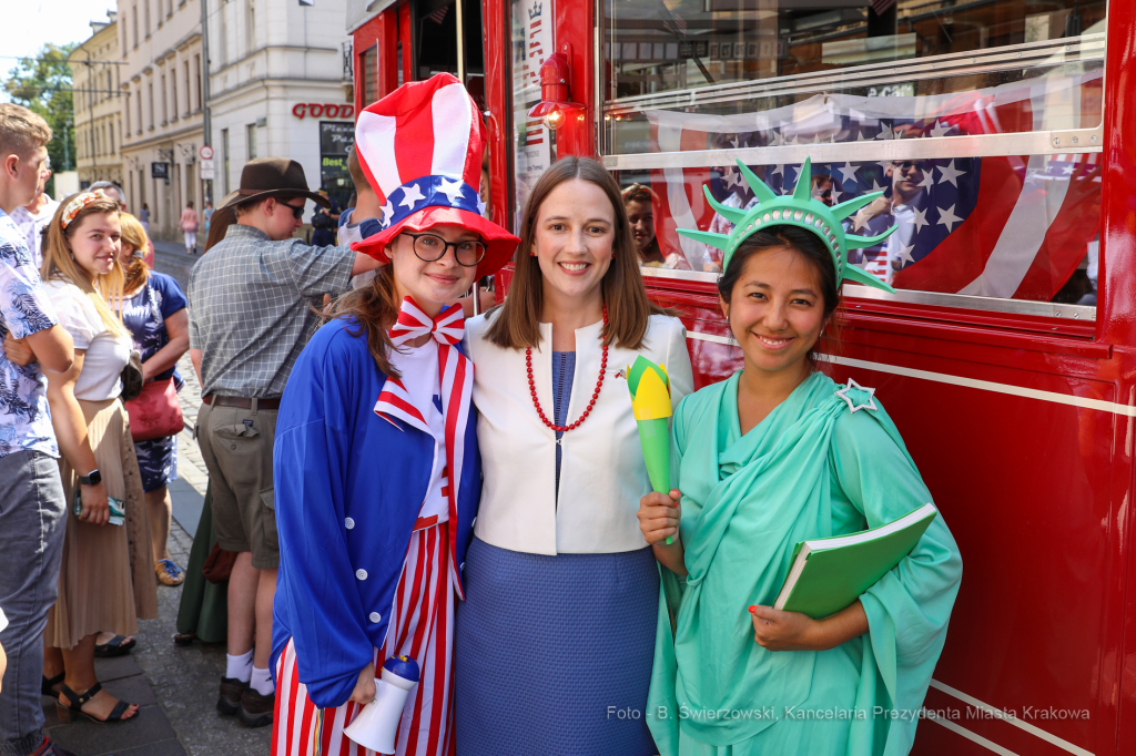 bs_190809_4244.jpg-USA,konsul,Urodziny,Tramwaj  Autor: B. Świerzowski