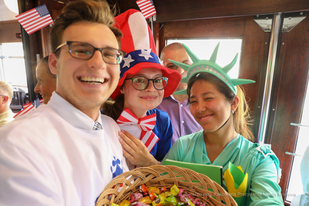 bs_190809_4299.jpg-USA,konsul,Urodziny,Tramwaj  Autor: B. Świerzowski