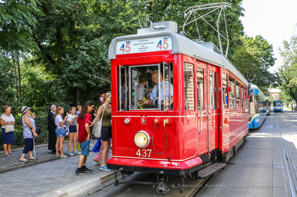 bs_190809_4315.jpg-USA,konsul,Urodziny,Tramwaj  Autor: B. Świerzowski