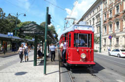 bs_190809_4316.jpg-USA,konsul,Urodziny,Tramwaj