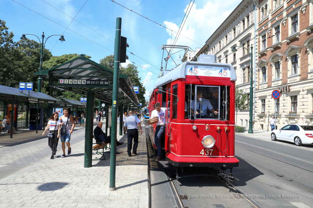 bs_190809_4316.jpg-USA,konsul,Urodziny,Tramwaj  Autor: B. Świerzowski