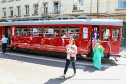 bs_190809_4352.jpg-USA,konsul,Urodziny,Tramwaj