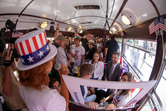 bs_190809_6484.jpg-USA,konsul,Urodziny,Tramwaj