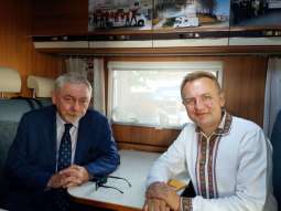 Prezydent Jacek Majchrowski i Mer Andrij Sadowyj w Kamperze Małopolskim