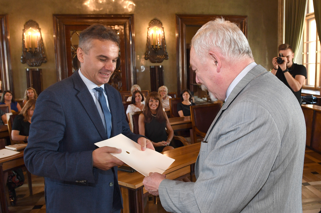 dsc_2951 - kopia.jpg-dyrektorom szkół  Autor: W. Majka