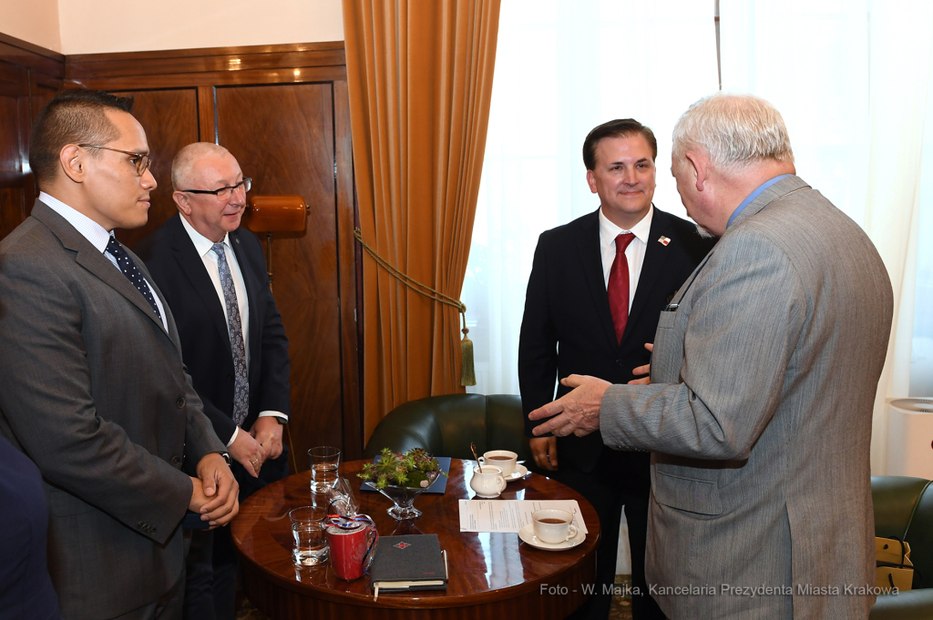 dsc_360410.jpg-konsulem generalnym USA  Autor: W. Majka