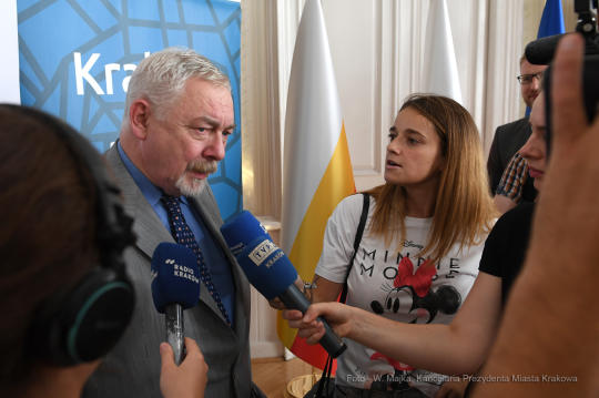 dsc_370426.jpg-Podpisanie umowy ws. rewitalizacji kamieniołomu Liban