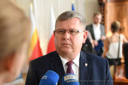 dsc_370827.jpg-Podpisanie umowy ws. rewitalizacji kamieniołomu Liban