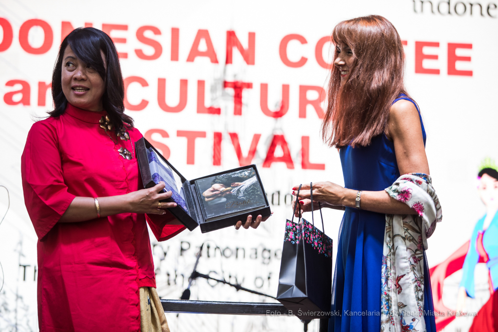 bs_190830_9042.jpg-Indonesia,kawa,kultura,Korfel  Autor: B. Świerzowski