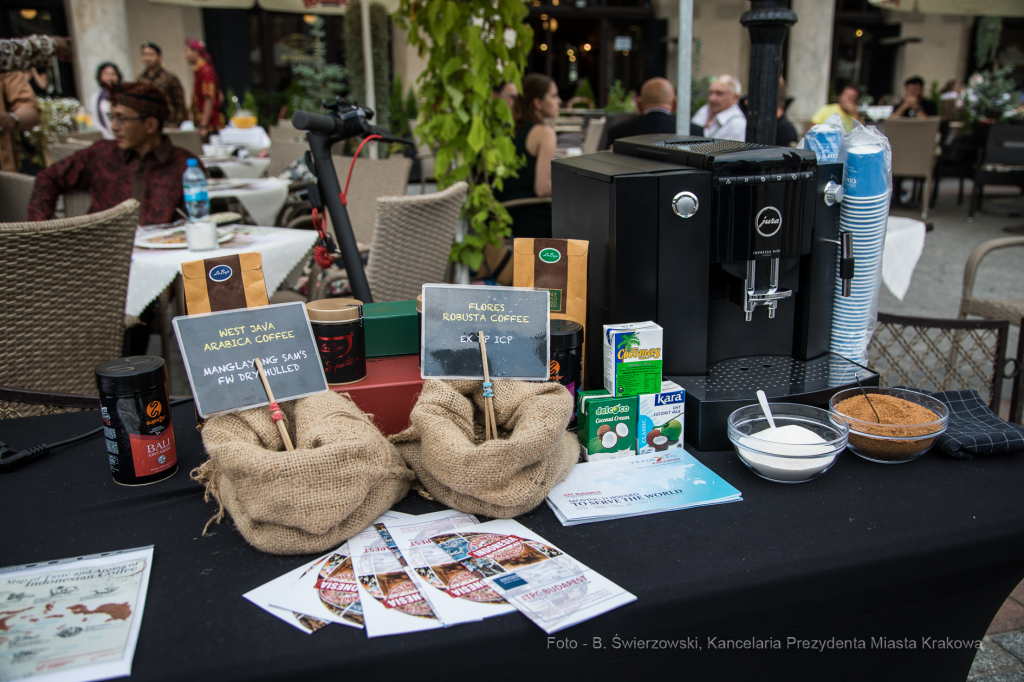 bs_190831_8837.jpg-Indonesia,kawa,kultura,Korfel  Autor: B. Świerzowski