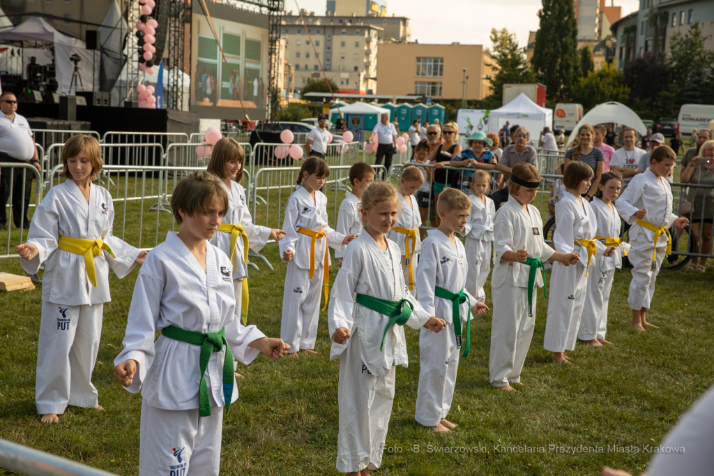 bs_190901_8976.jpg-Festyn,Jesień,Kurdwanów,Majchrowski  Autor: B. Świerzowski