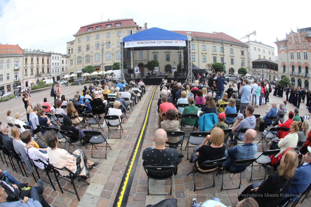 bs_190907_09-12.jpg-Narodowe Czytanie,Majchrowski,Segda  Autor: B. Świerzowski