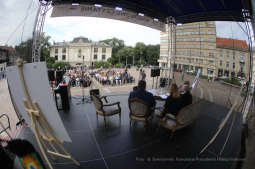 bs_190907_09-19.jpg-Narodowe Czytanie,Majchrowski,Segda