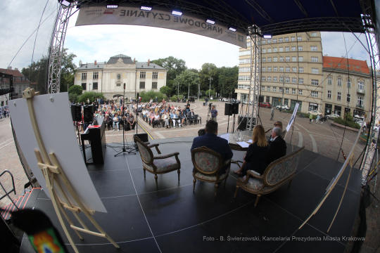 bs_190907_09-19.jpg-Narodowe Czytanie,Majchrowski,Segda