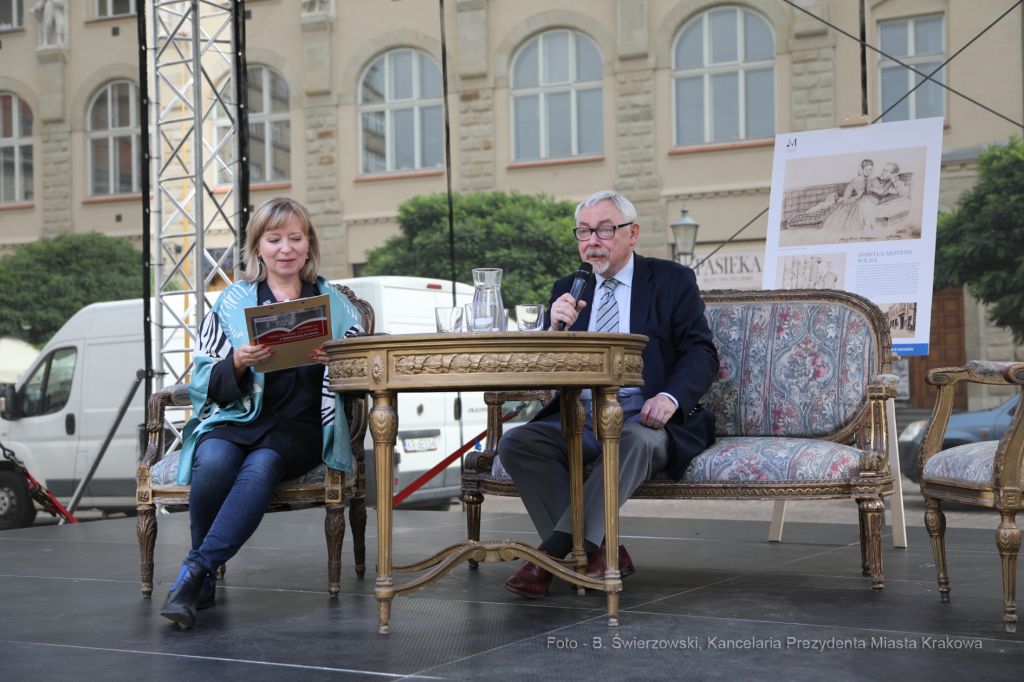 bs_190907_09-3.jpg-Narodowe Czytanie,Majchrowski,Segda  Autor: B. Świerzowski