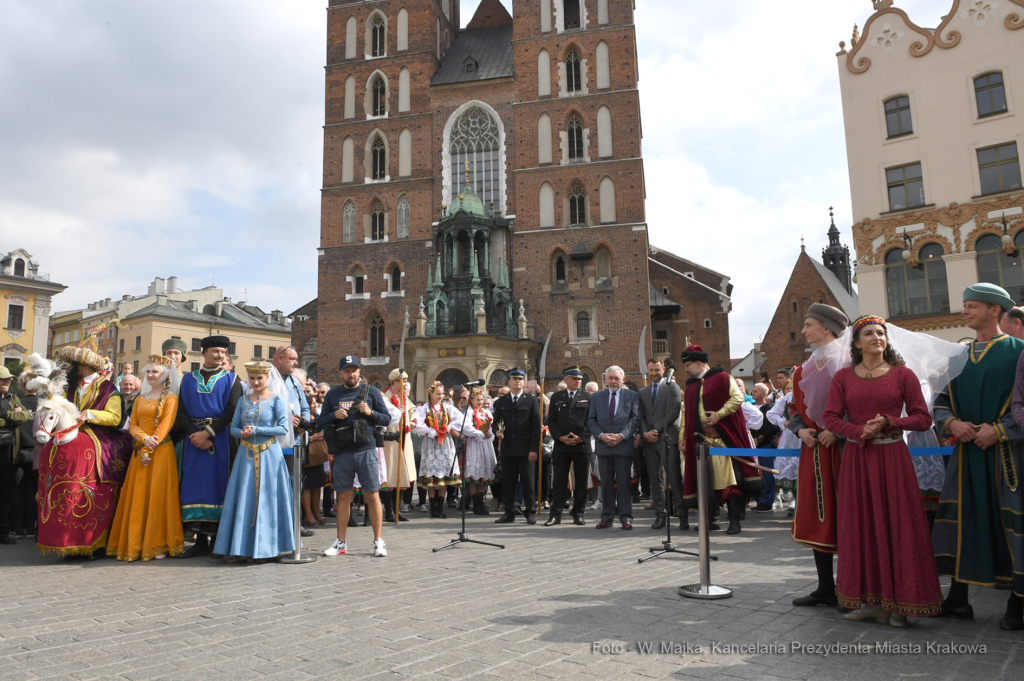dsc_595314.jpg-Mongolska strzała  Autor: W. Majka
