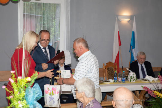 bs-września 14, 2019-img_1558.jpg-Tulipan,Działki,Majchrowski